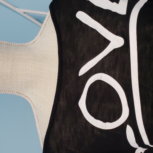 Love Crop Top - Picture 2 of 7